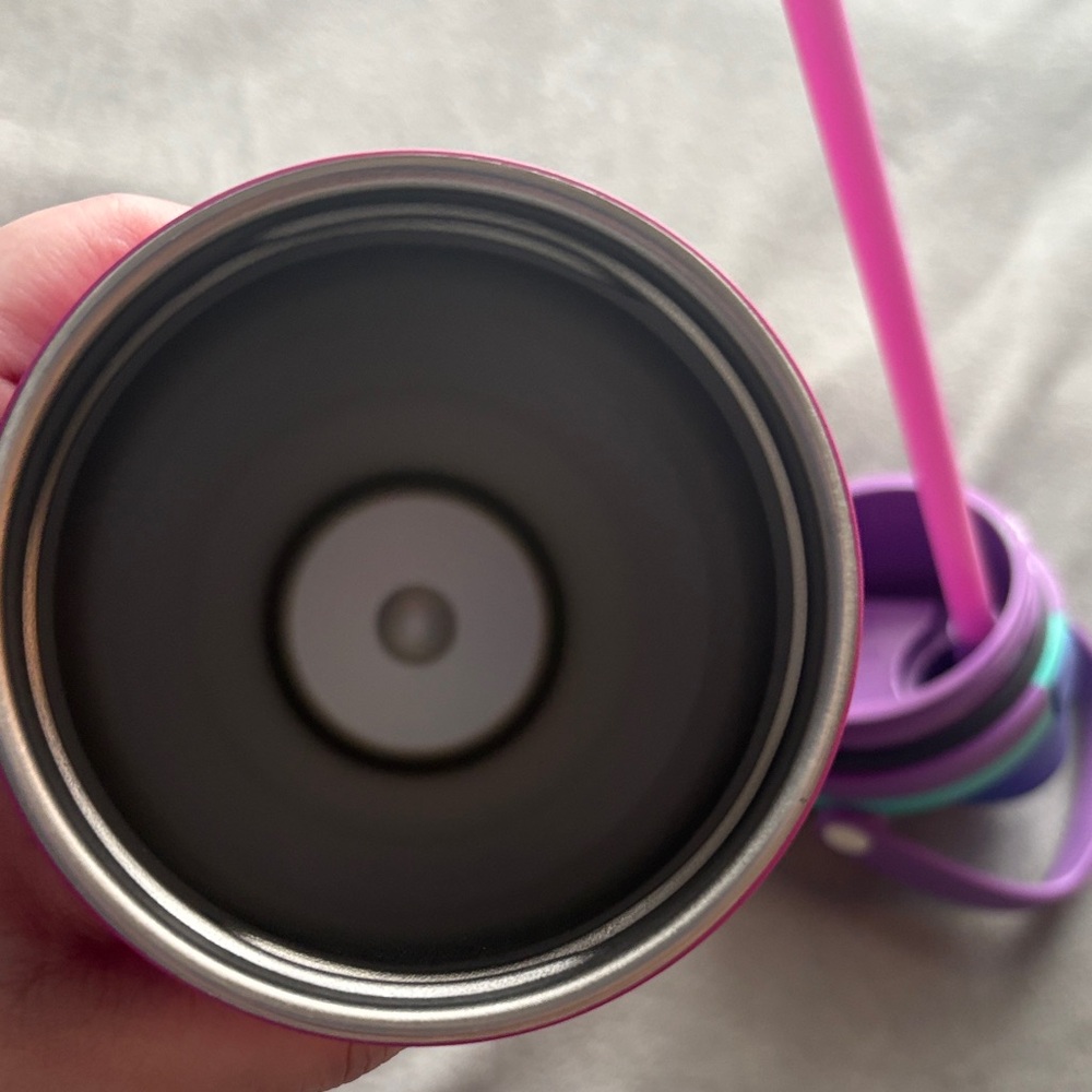 Owala Special Edition 30 oz Sway - Shocking Grape - Picture 9 of 12